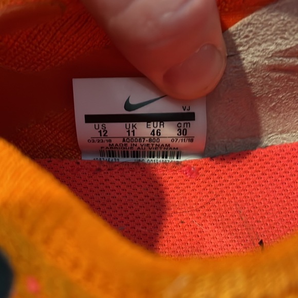 Nike Epic React Flyknit Men’s Running Shoes Copper Flash Size 12 - Picture 8 of 8